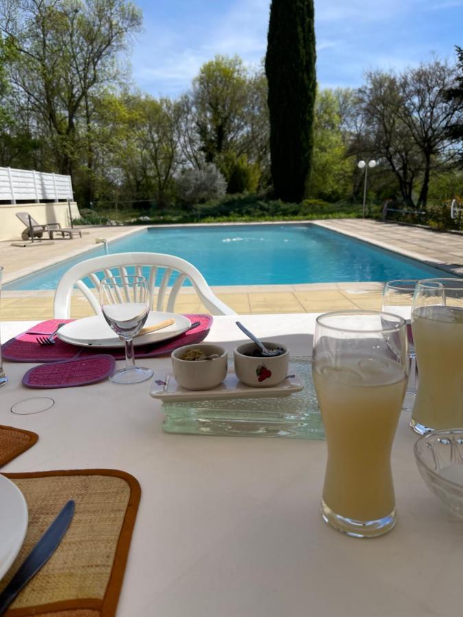 Mas D'Olive Et Kalou Bed & Breakfast Sauve Bagian luar foto