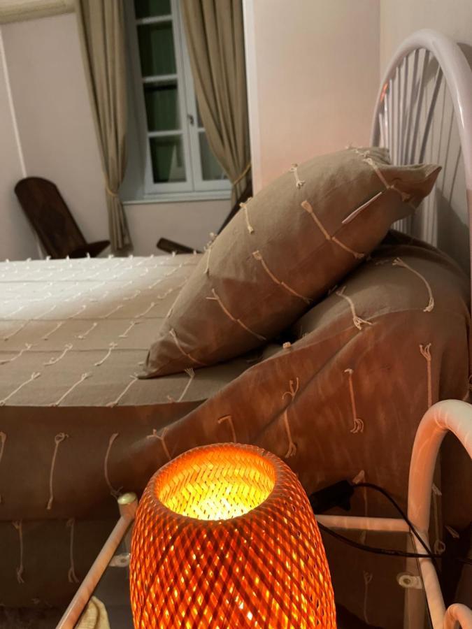 Mas D'Olive Et Kalou Bed & Breakfast Sauve Bagian luar foto