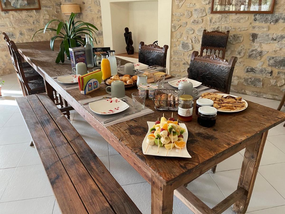 Mas D'Olive Et Kalou Bed & Breakfast Sauve Bagian luar foto
