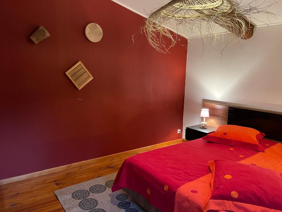 Mas D'Olive Et Kalou Bed & Breakfast Sauve Bagian luar foto